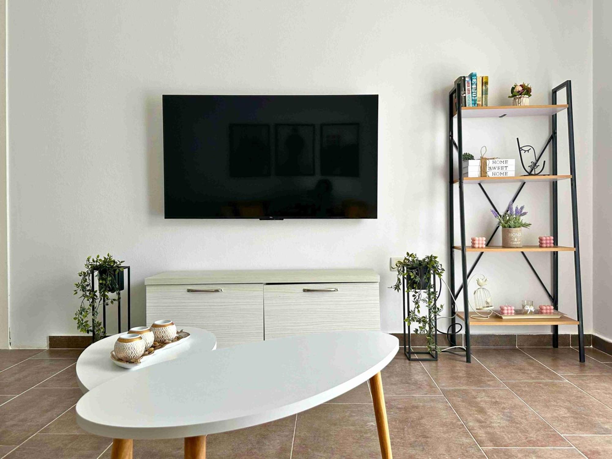 Tropicana Apartments Dhërmi Dış mekan fotoğraf